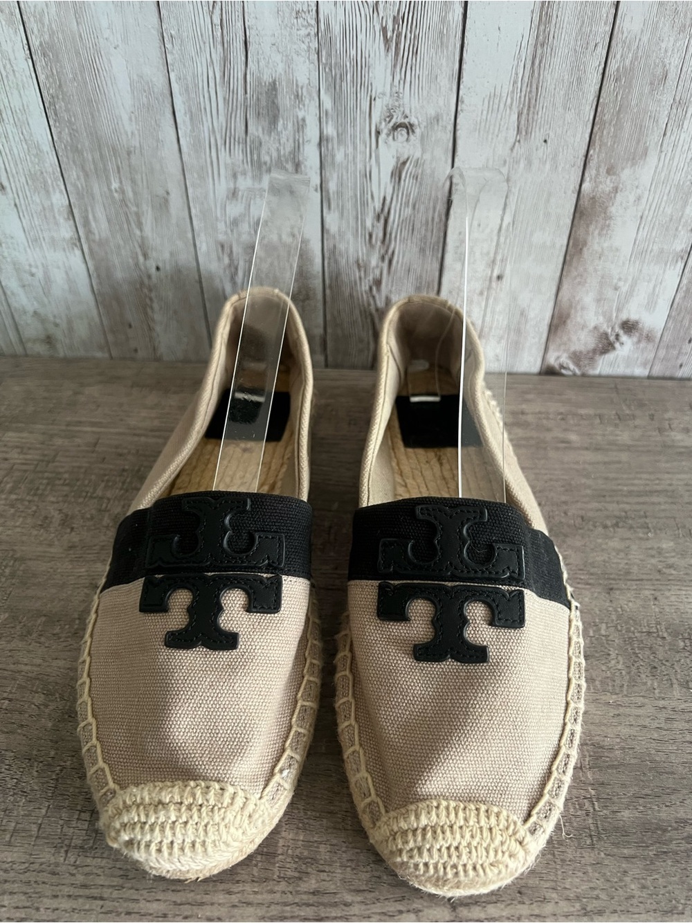 Tory Burch Beige Canvas Espadrilles with Black Logo Classic Preppy Summer Size 7